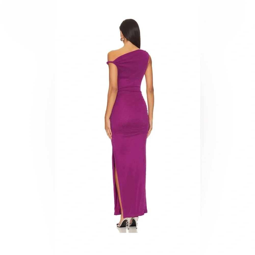 Chyna Dress in Plum Runaway the Label Elegant Off-Shoulder Magenta Dress sparkly - Picture 4 of 5